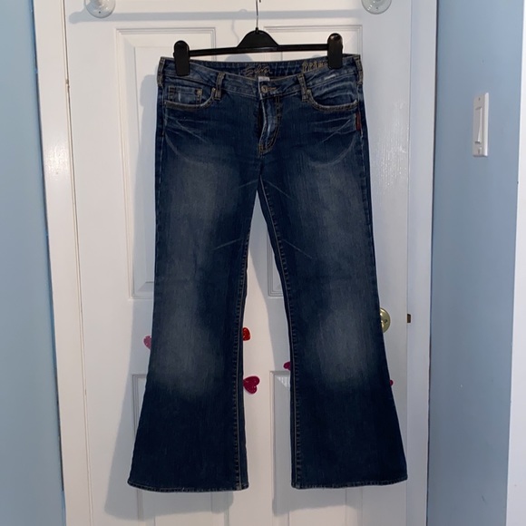 Silver Jeans Petite Size 32 Distressed Flare jeans - Picture 9 of 14